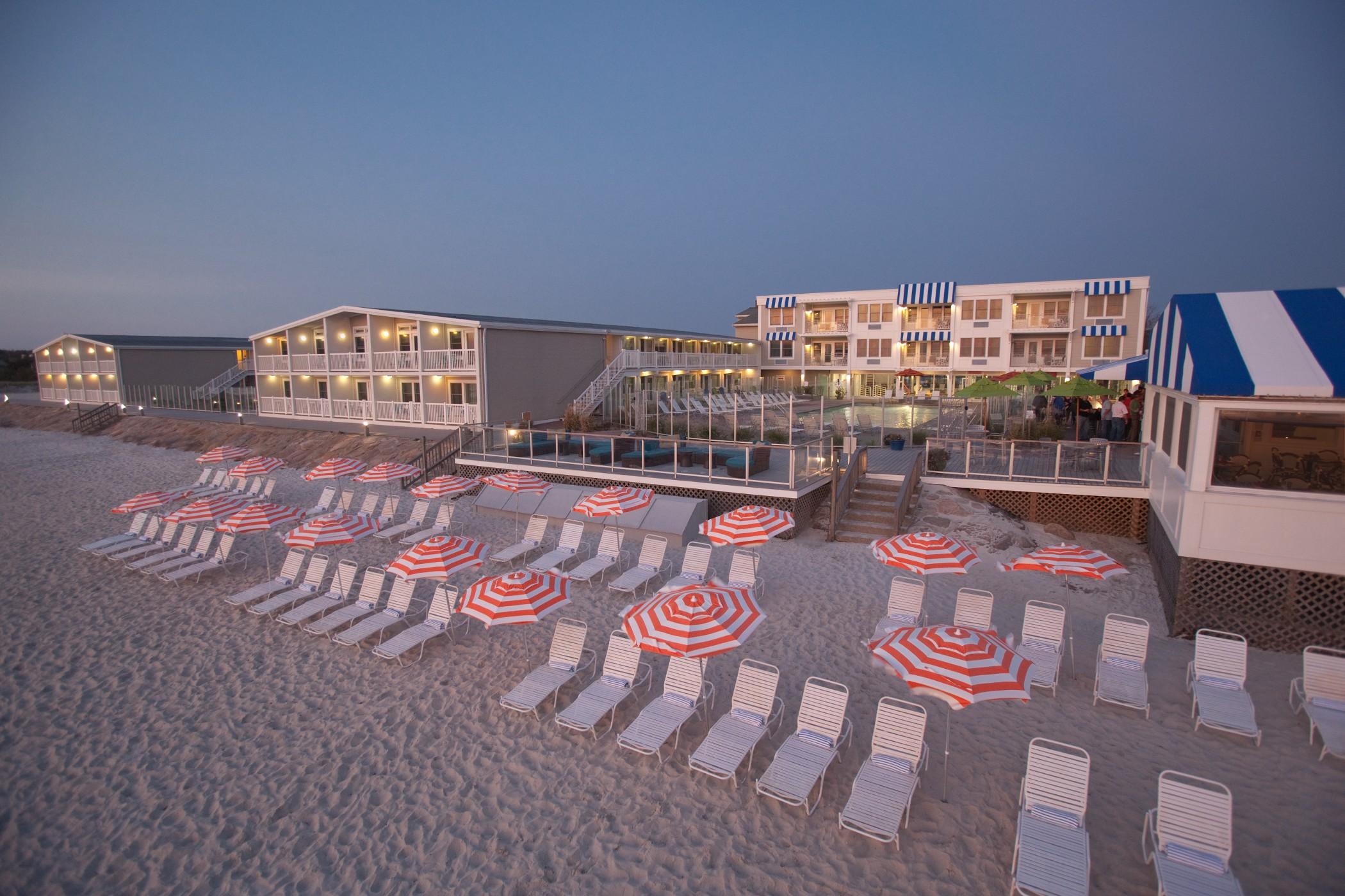 Sea Crest Beach Resort Falmouth Exterior photo
