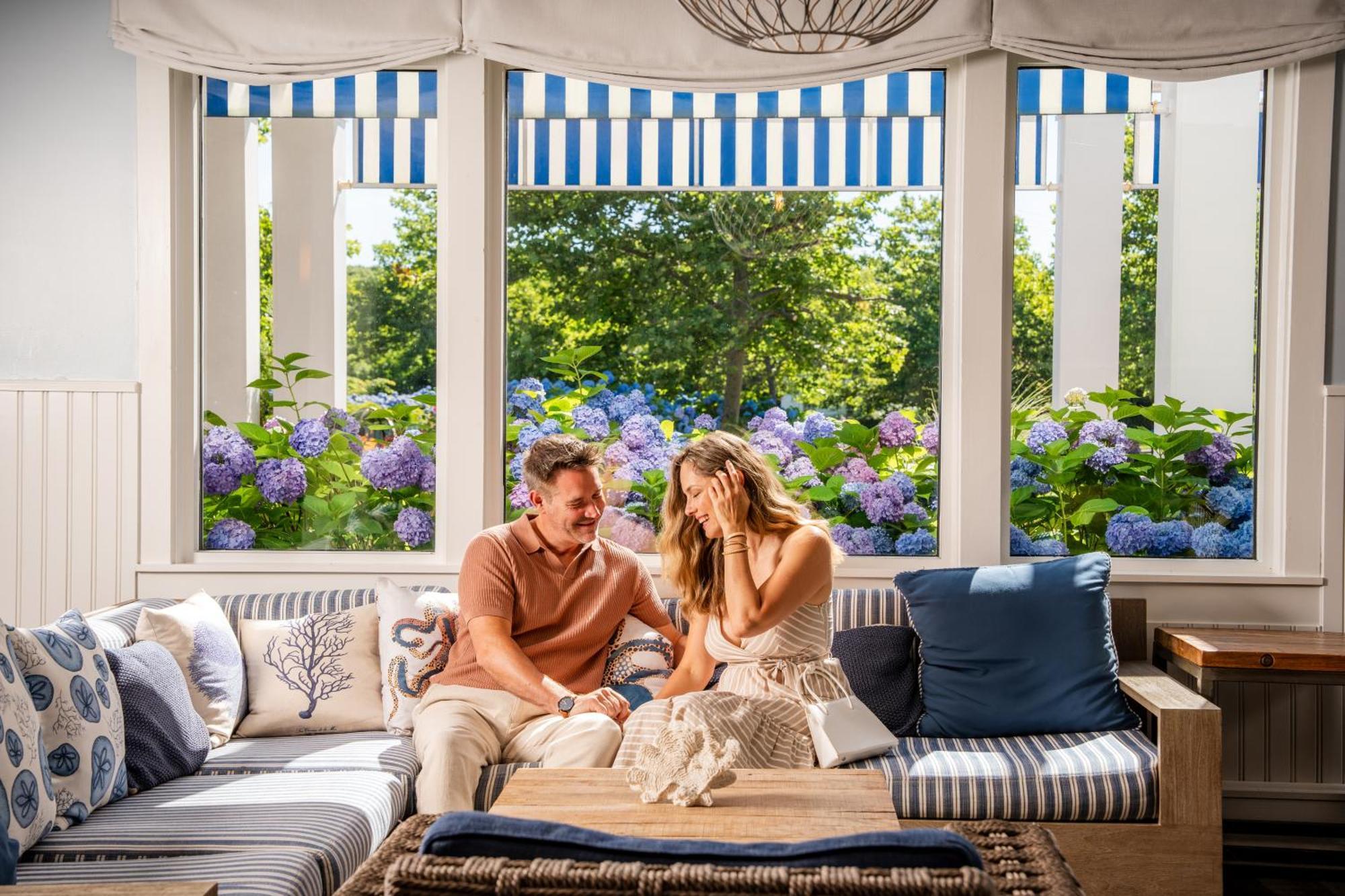 Sea Crest Beach Resort Falmouth Exterior photo